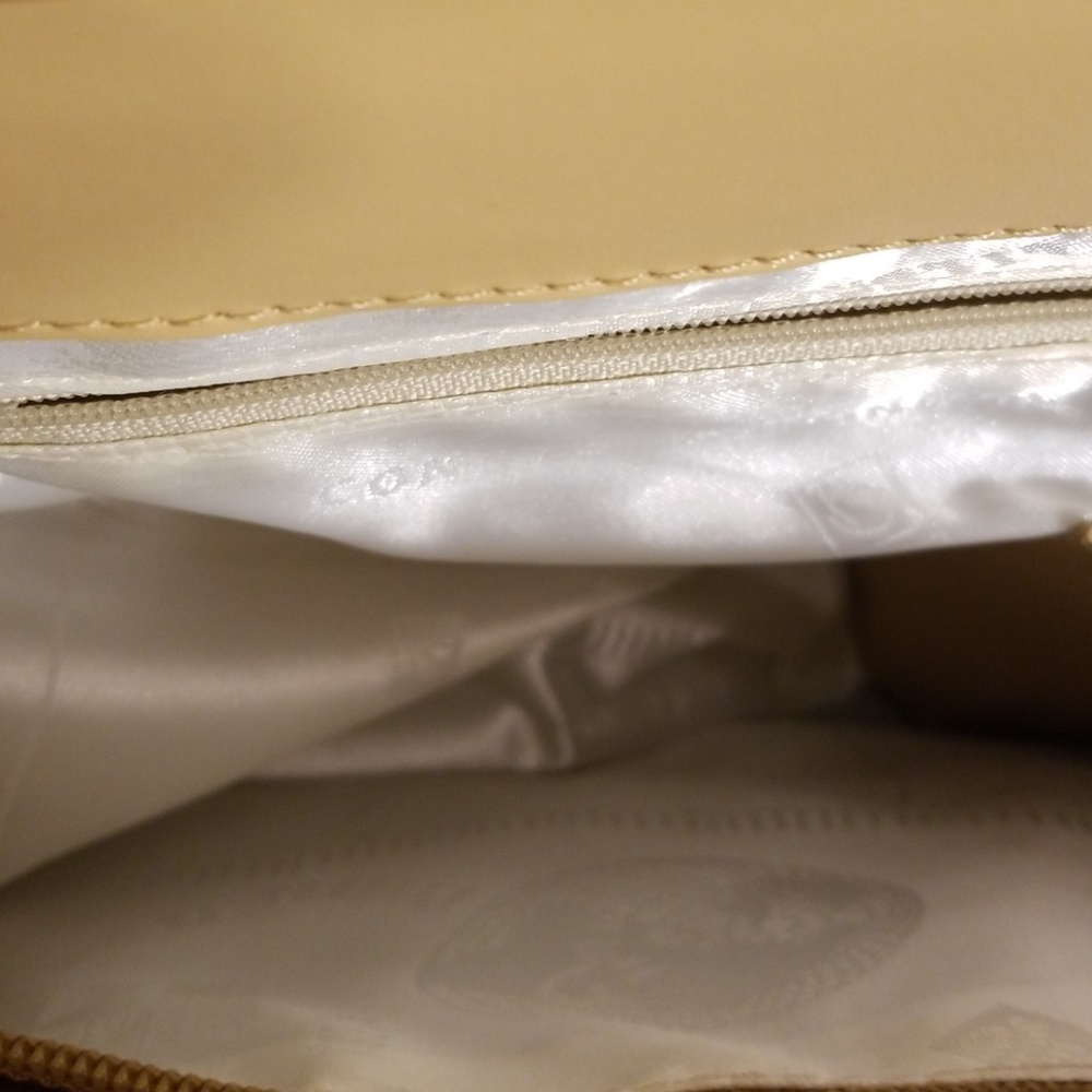 Purse - Picture 4 of 8